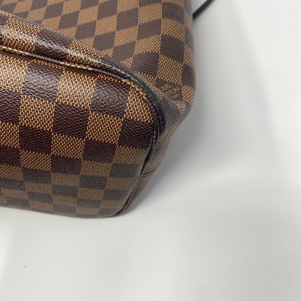 āSOLDāAuthentic Louis Vuitton Neverfull MM with Pouch - Picture 7 of 16